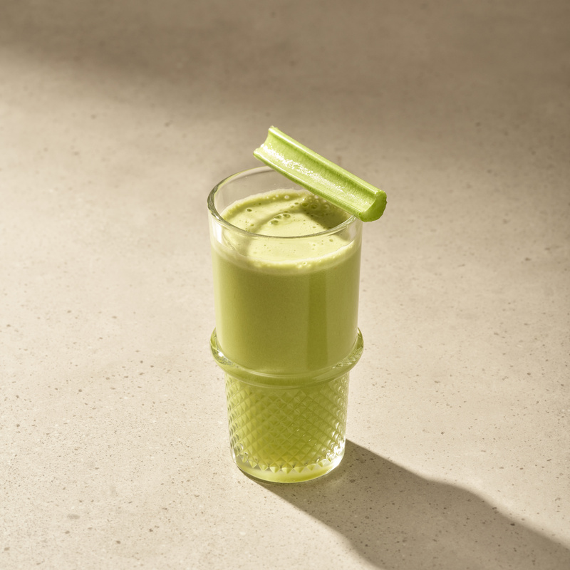 Apple-celery fresh juice