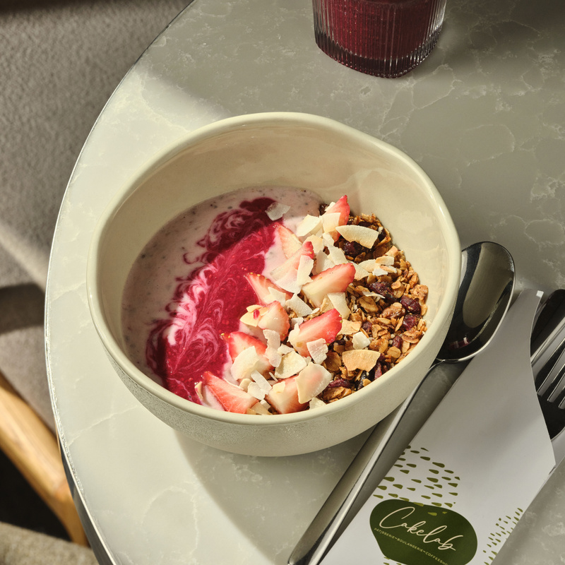 Чиа-боул с клубникой